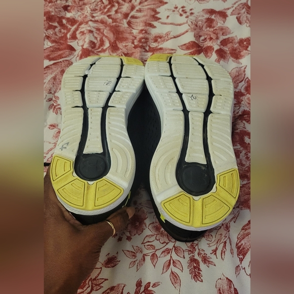 Mens Under Armour Charged Impulse 2 Running Shoes - Picture 8 of 11